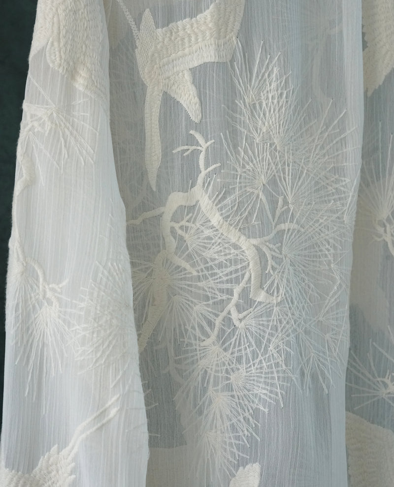 PINE AND CRANE EMBROIDERED BLOUSE