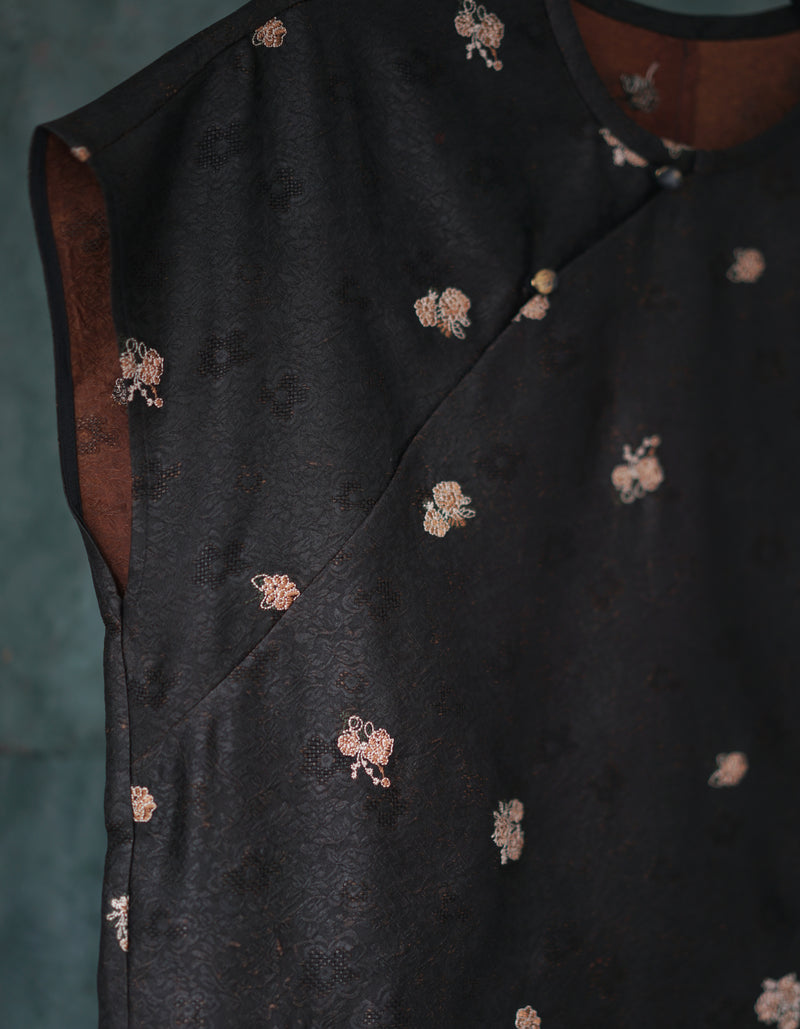 HUA LUO XIANG YUN SHA XIU HUA BLOUSE